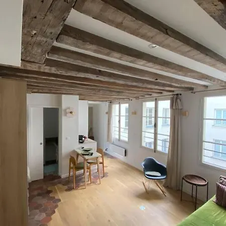 Bright 1 Bed In The Heart Of Hip Paris, Montorgueil Paris
