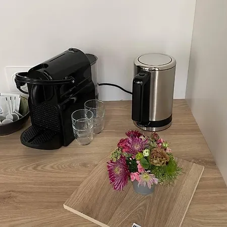 Apartment Bright 1 Bed In The Heart Of Hip Paris, Montorgueil *