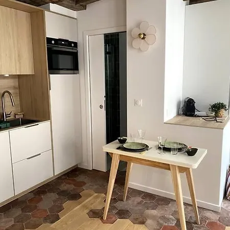 Bright 1 Bed In The Heart Of Hip Paris, Montorgueil