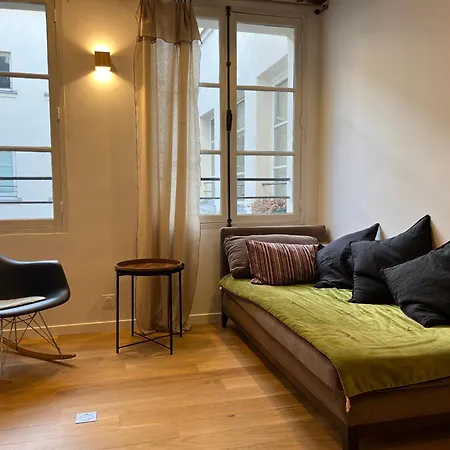 Elevator - Bright 1br In The Heart Of Hip Paris, Montorgueil Apartmán Paříž